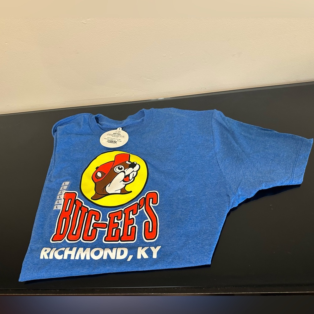 Buc-ee’s unisex Blue Tshirt NWT SIZE L